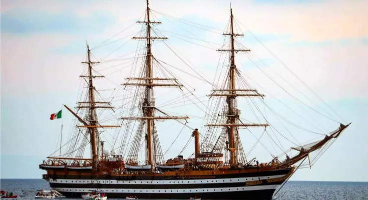 L'Amerigo Vespucci e la mostra "We Are Sea": Un Viaggio di Diplomazia Culturale e Sensibilizzazione Ambientale
