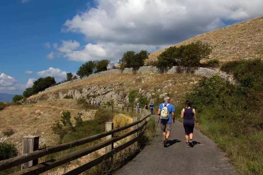 Percorsi Panoramici: L'Antica Ferrovia della Ciociaria si Trasforma in Pista Ciclabile