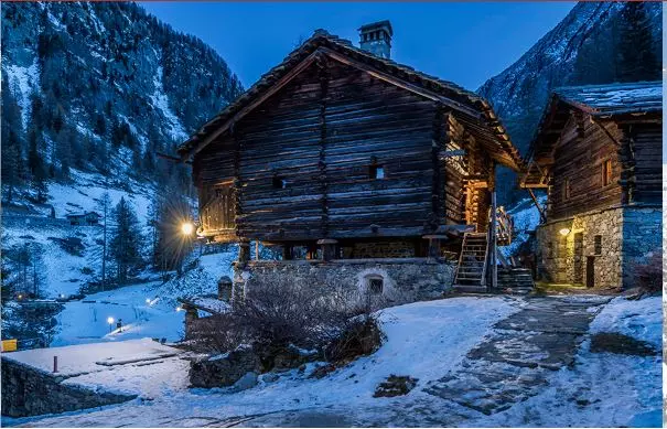 Mascognaz: Un Villaggio Alpino Incantevole tra Neve e Storia
