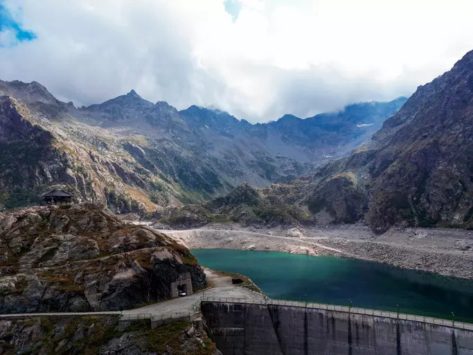 Scoprire la Valle Gesso: Itinerari Primaverili tra Panorami Alpini