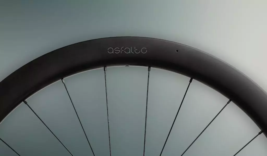 Miche presenta le nuove ruote in carbonio Asfalto e Sterrato: prestazioni e accessibilità per strada e gravel