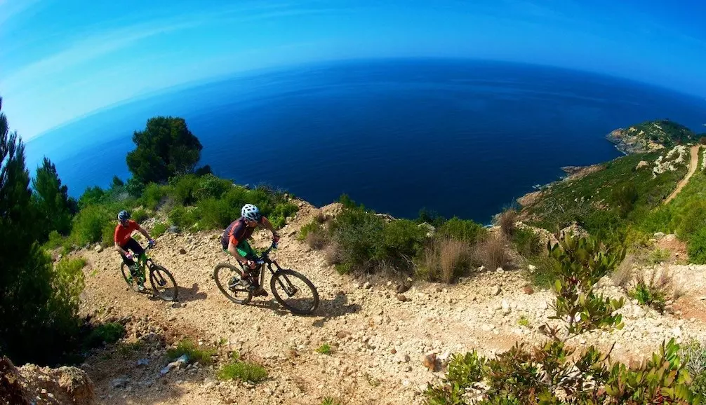 “Mig and Friends Party”: Un Evento Imperdibile per Gli Appassionati di E-Bike all'Isola d'Elba