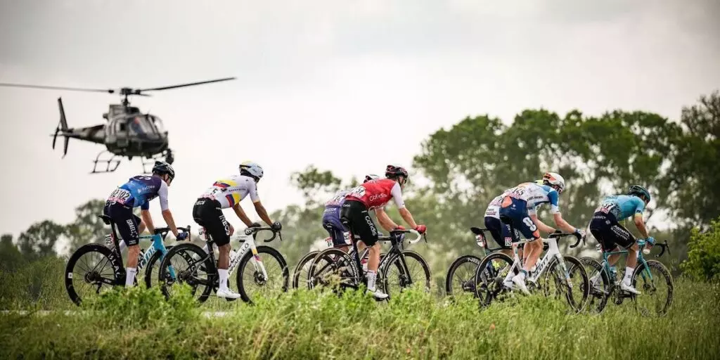 Giro d'Italia 2026: Guida Completa alla Visione su TV, Streaming e Radio