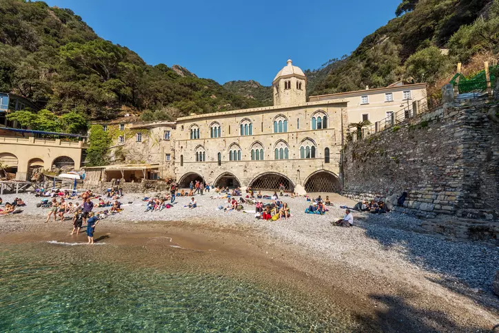 Sentieri Panoramici: La Liguria Orientale In Fiore