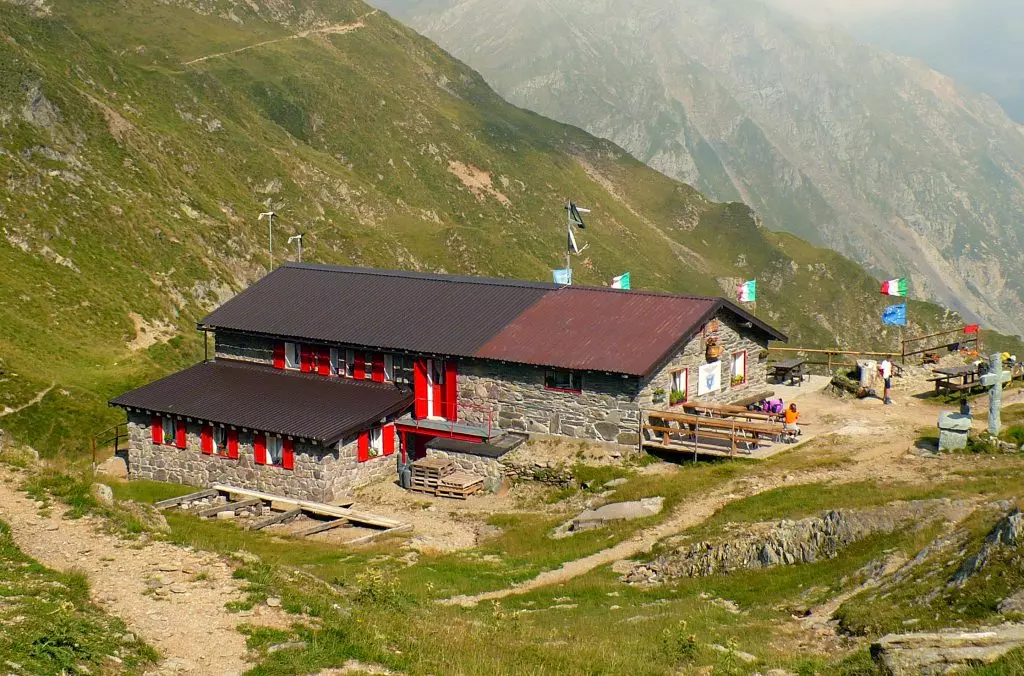 Un Nuovo Inizio per il Rifugio Nani Tagliaferri: Il Comune di Vilminore Cerca Nuovi Gestori