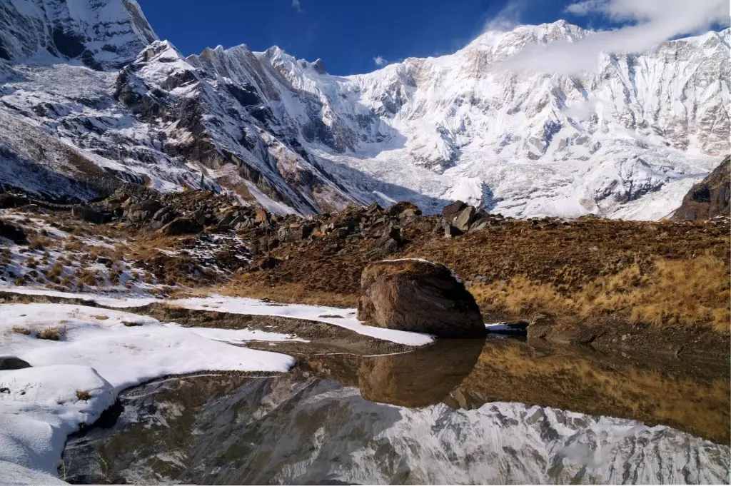 Annapurna: La Montagna Più Letale e le Sue Imprese Alpinistiche