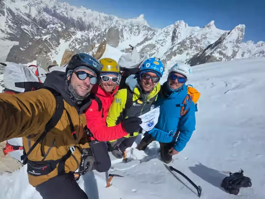 Spedizione Alpinistica in Pakistan: Conquista del Sulu Peak e Preparazione per il K7 Main