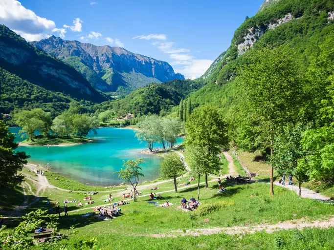 Laghi del Trentino: Incantevoli Itinerari Estivi per Ogni Gusto