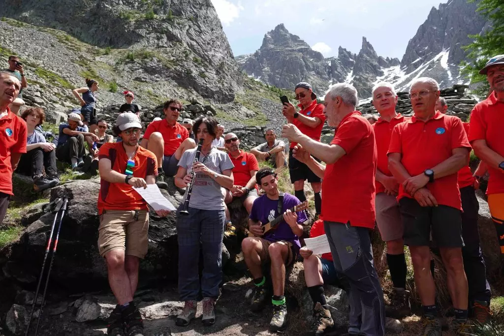 Inaugurazione del Bivacco Fasciolo in Val Codera: Un Nuovo Rifugio sul Sentiero Roma