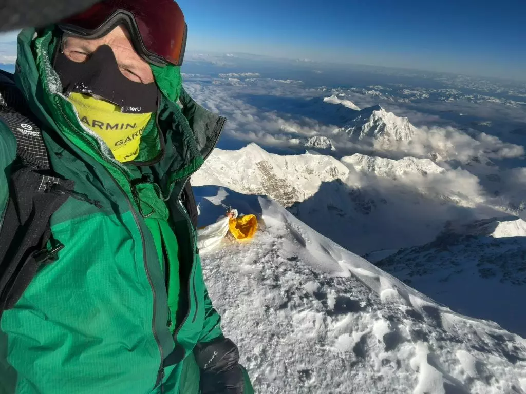 Simone Moro: La Rinascita in Vetta al Denali Dopo la Sfida Personale