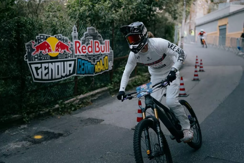 Red Bull Cerro Abajo Genova 2026: Novità e Copertura Live