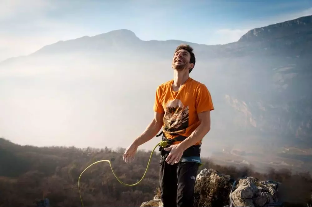 Stefano Ghisolfi: Dalle Competizioni Rocciose alla Conquista della Roccia al 100%