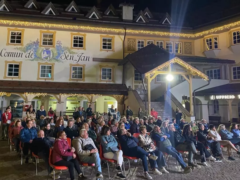 Un'Estate di Voci e Racconti in Val di Fassa: Il Ritorno di "Ad Alta Voce"