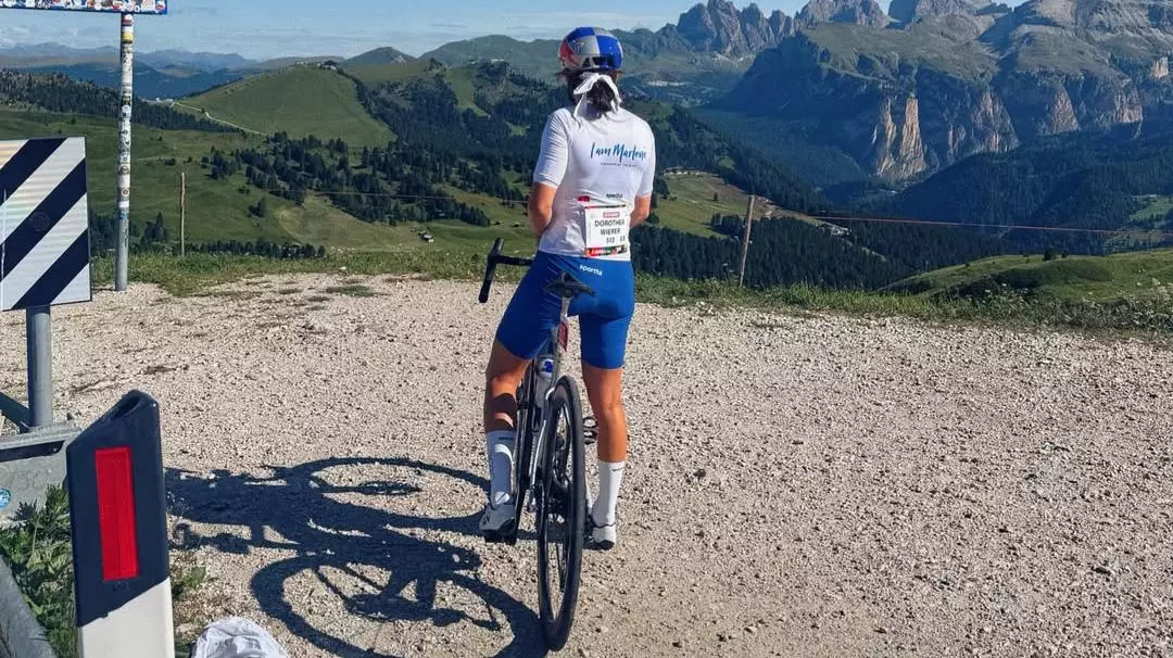Gli ex campioni di sci di fondo e biathlon brillano alla Maratona dles Dolomites