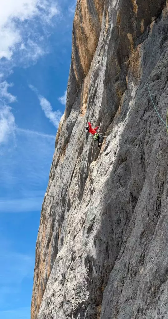 La nuova "Kairos": un'ardita conquista di Simon Gietl sulla parete ovest della Lavarela de Fora
