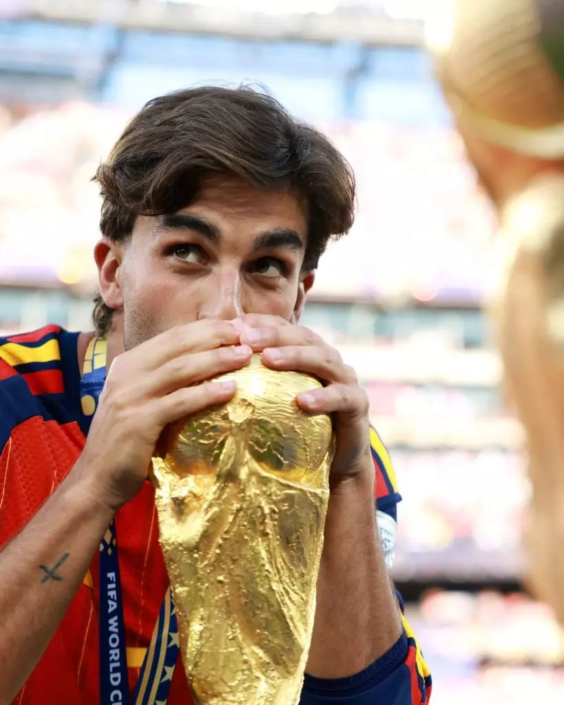 Montagna e Calcio: L'Eroe Solitario è un Mito da Sfatare