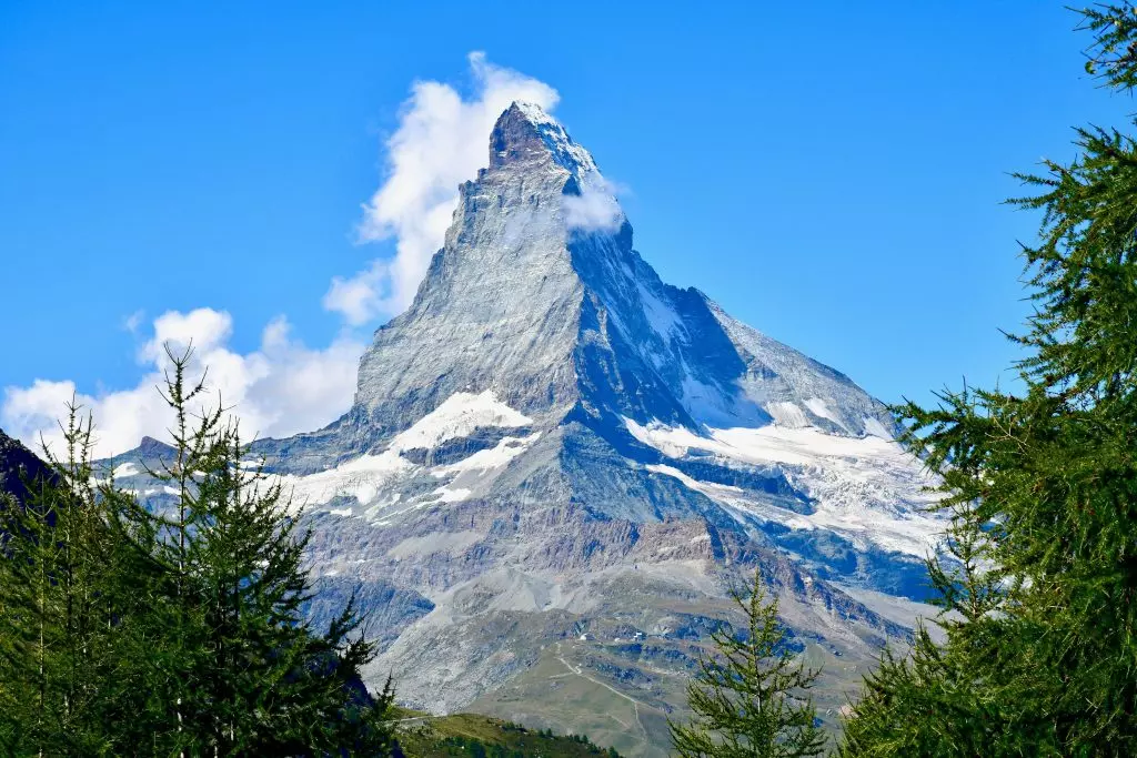 Condizioni Alpine: Le Guide Non Proibiscono l'Accesso, Ma Sconsigliano per Sicurezza