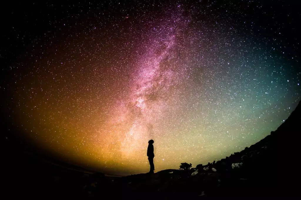 Un Viaggio Stellare: Dalla Terra all'Infinito, la Mostra dell'ESA ad Alfedena
