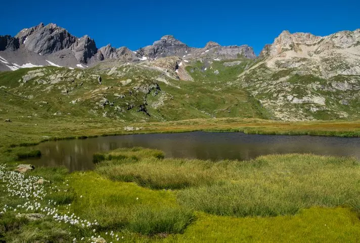 Lago Verney: Un Viaggio Panoramico nel Cuore della Valle d'Aosta
