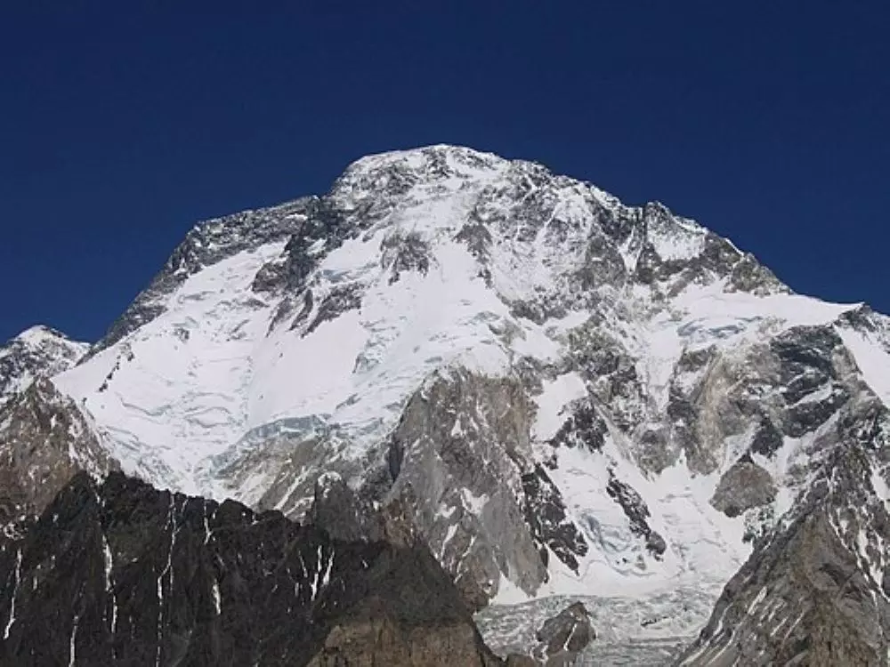 Operazioni di Soccorso sul Broad Peak: il Ruolo di Nirmal Purja e le Sfide degli Interventi Aeromobili