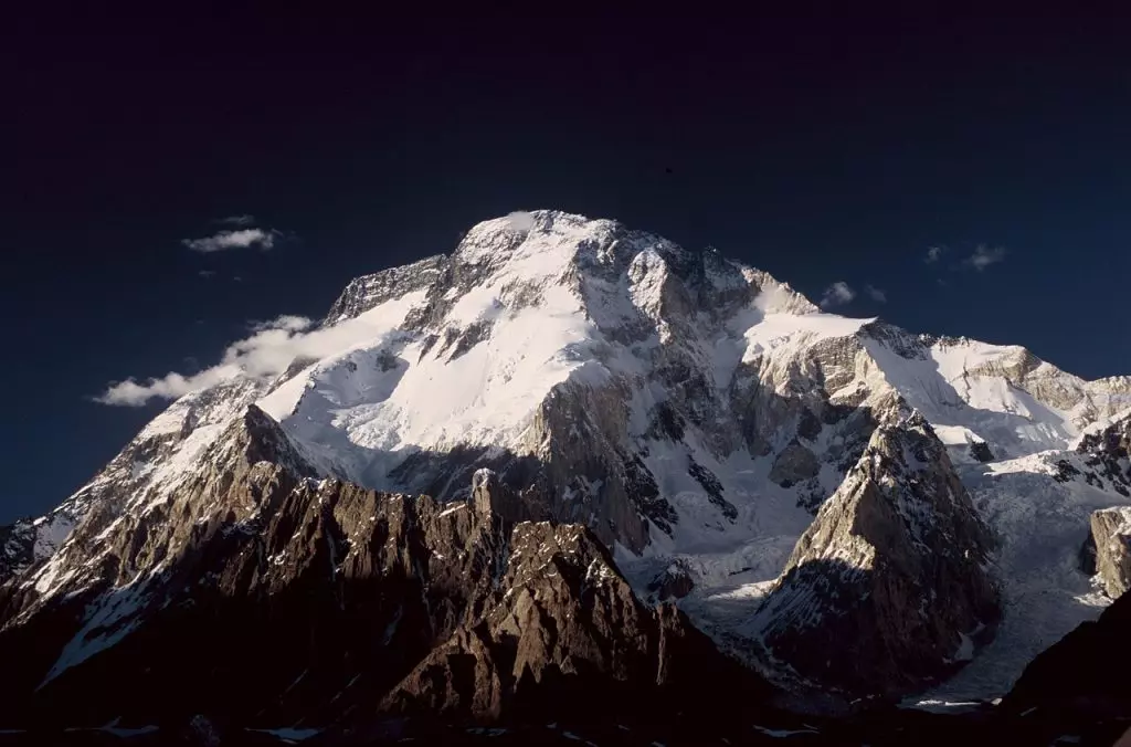 La tragedia del Broad Peak: tra dolore e disinformazione digitale